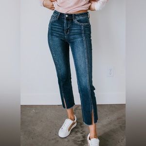Vervet Misty Front Slit Straight Jean size 27 (fits like 28)
